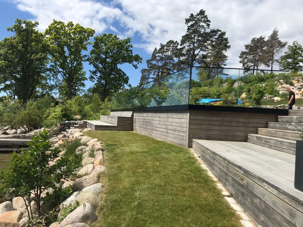 glasräcke sommar pool